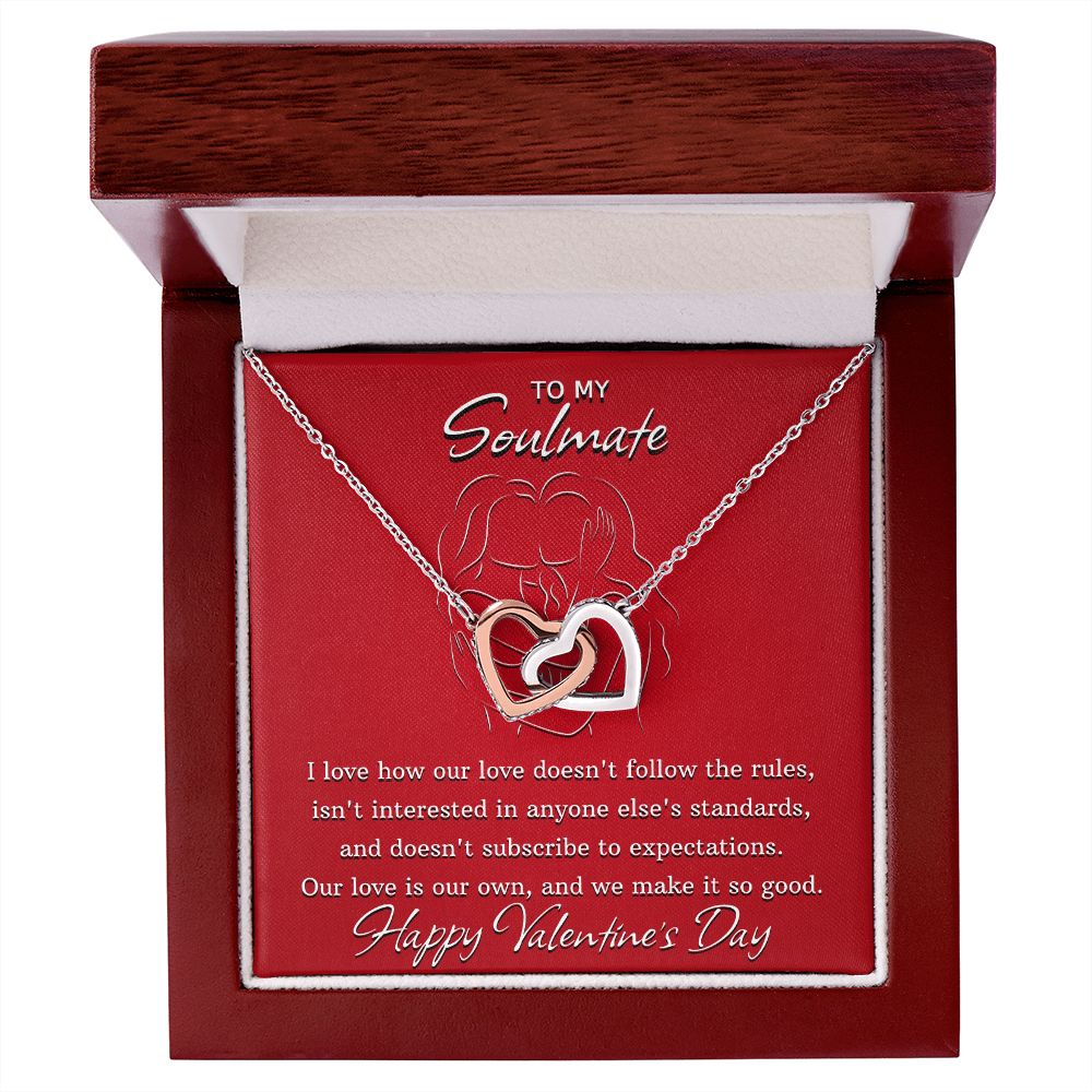 To My Soulmate Female Love - Valentine's Day Interlocking Hearts Necklace